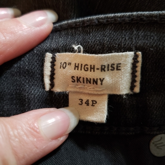 Madewell high rise button fly raw hem skinny jeans - Picture 8 of 10